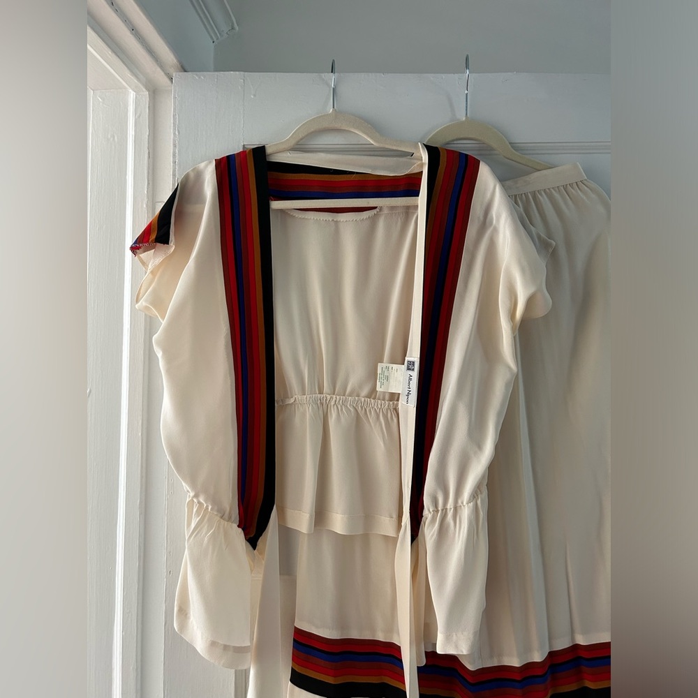 Vintage 100% Silk wrap top and skirt set